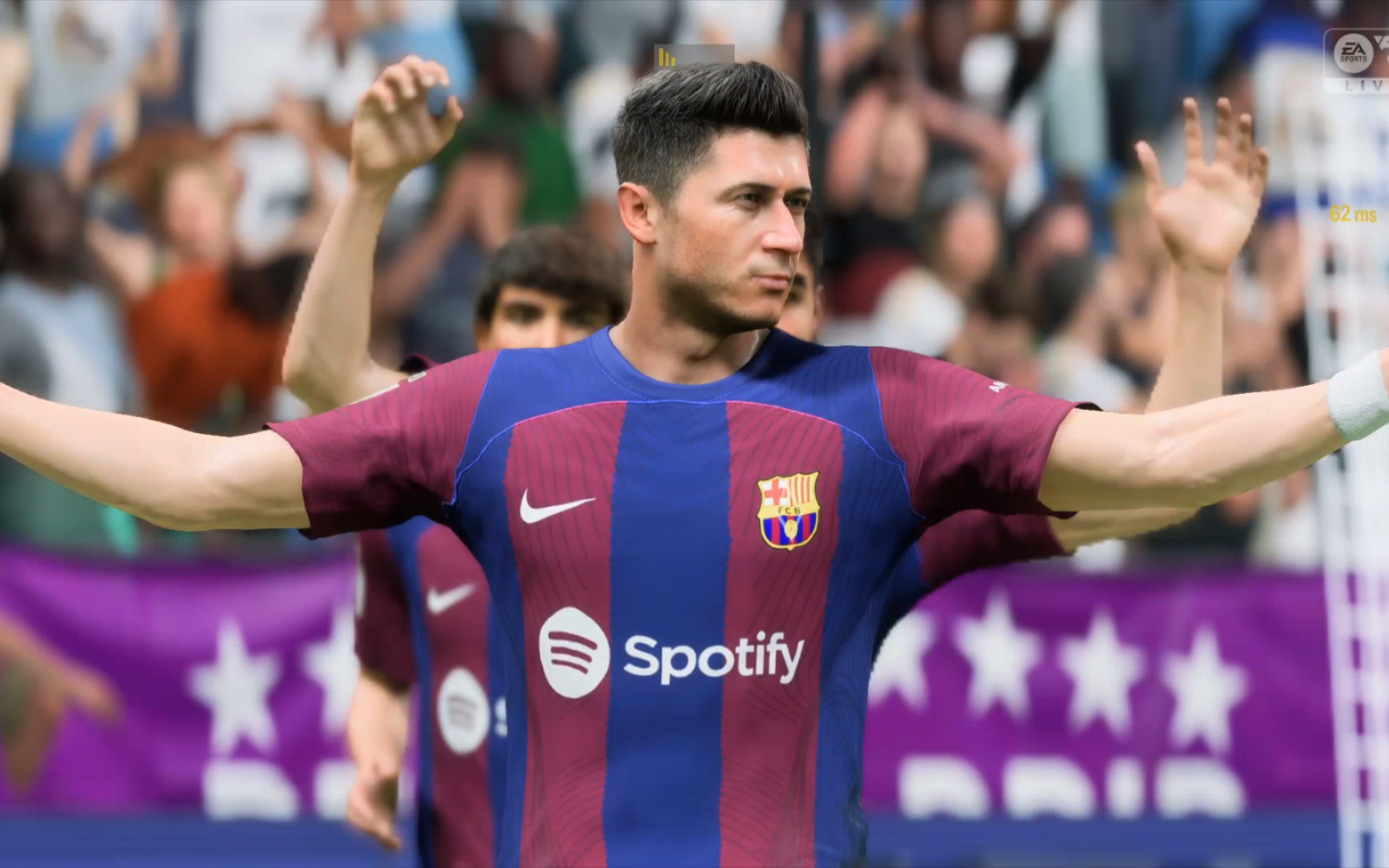 包含莱万多夫斯基迎来十五赛季出色发挥，曼联观众热烈欢呼！的词条